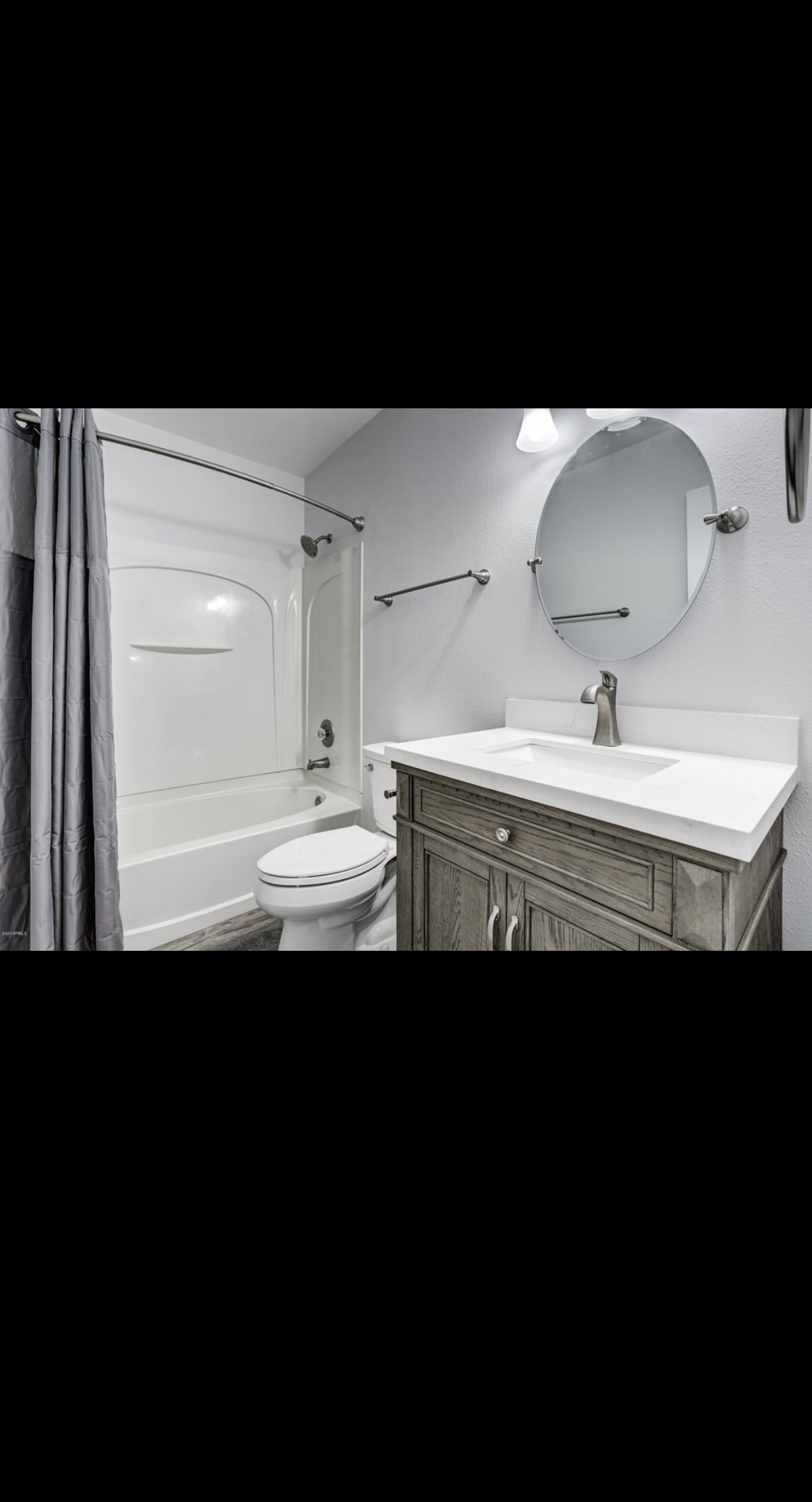 Cozy Townhouse Retreat – Private Room & Bath Near Everything